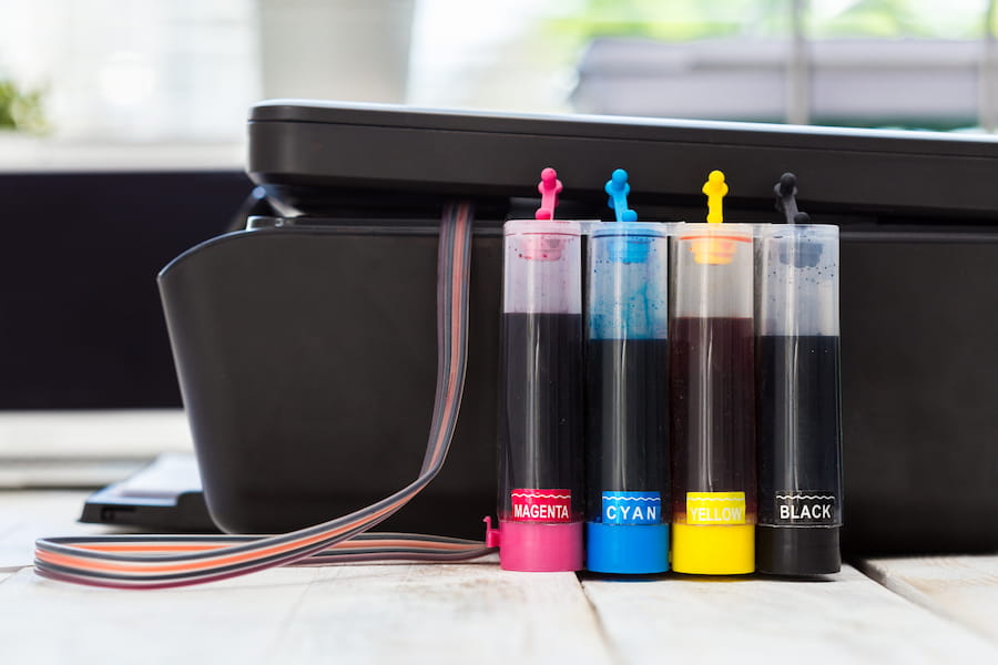 impresora-copiadora-escaner-mesa-de-oficina (1)